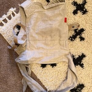 Sakura Bloom Scout Carrier, oat coloring, great used condition!